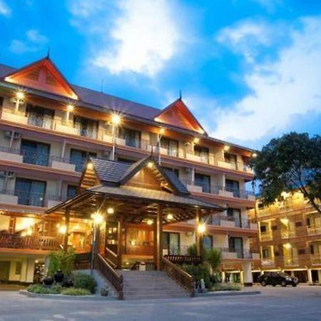 Baankhun Chiang Mai Hotel Exterior foto