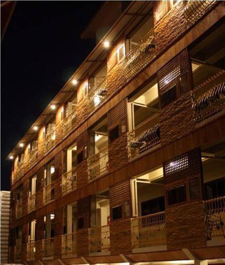 Baankhun Chiang Mai Hotel Exterior foto